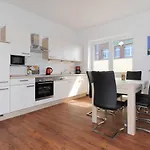 Haus Leuchtturm Bensersiel